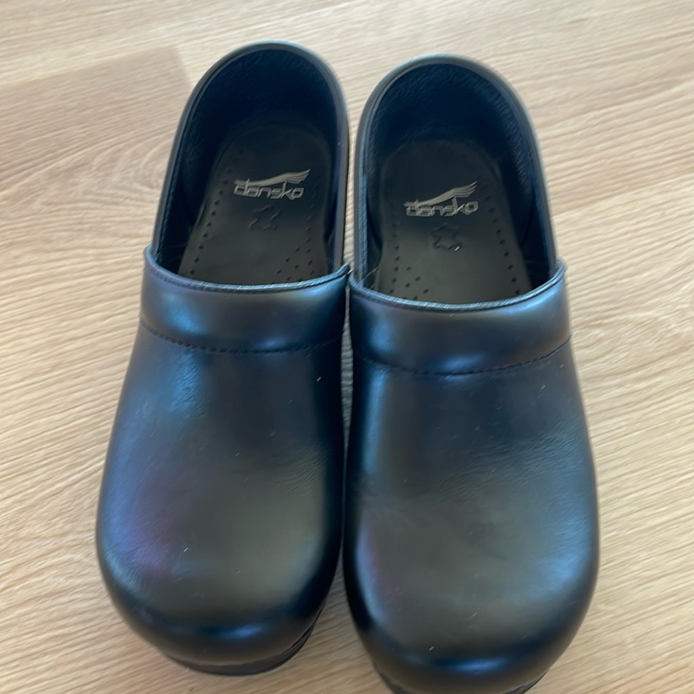 Dansko Professional black clogs mules slip on shoes women’s eur 41 US women’s 10